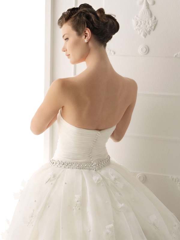 alma-novia-brautkleid-modell-187-r%C3%BCckansicht.jpg
